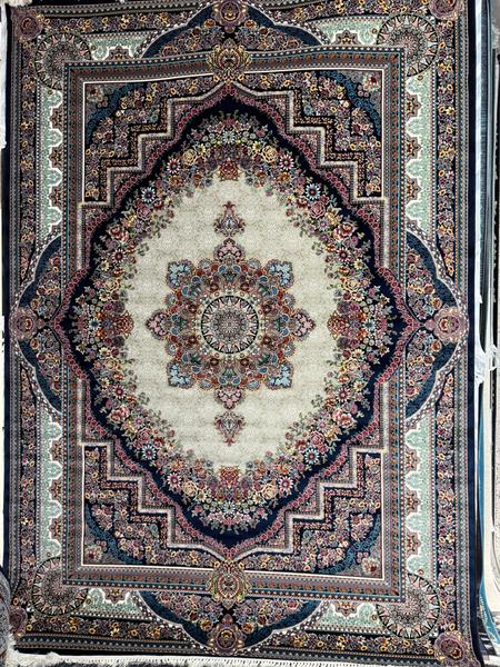 700 Reed Rug 08, full-rug showroom photograph